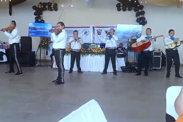 mariachi en zapopan Mariachi para aniversario